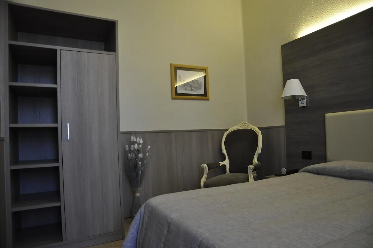 ***  Hotel Est Piombino Italien
