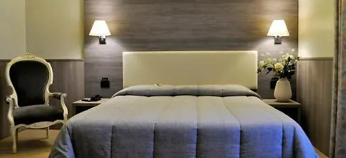 Hotel Est Piombino 3*,