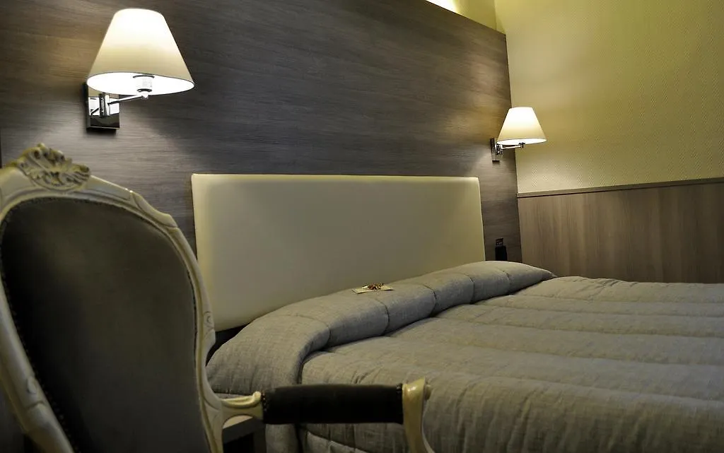 Hotel Est Piombino 3*,