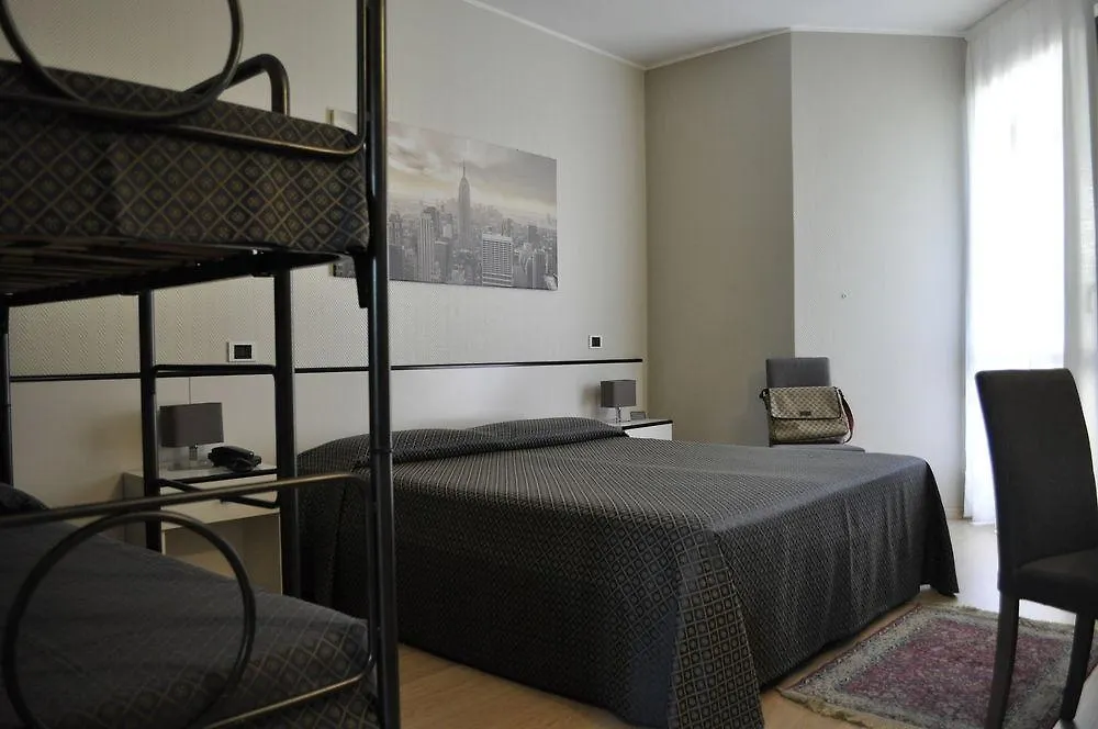 ***  Hotel Est Piombino Italy