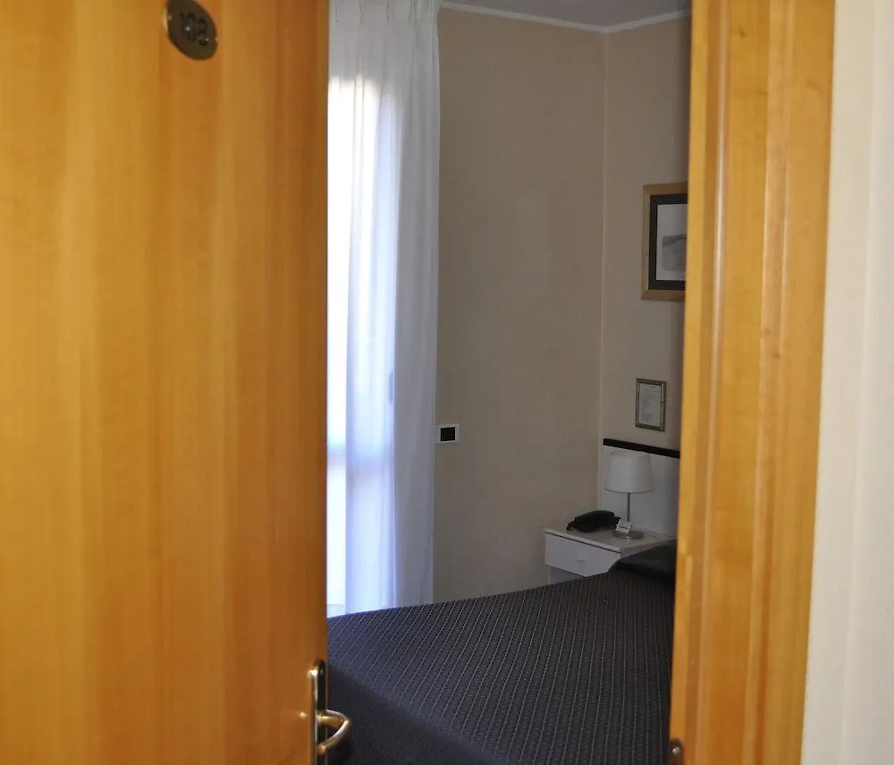 Hotel Est Piombino