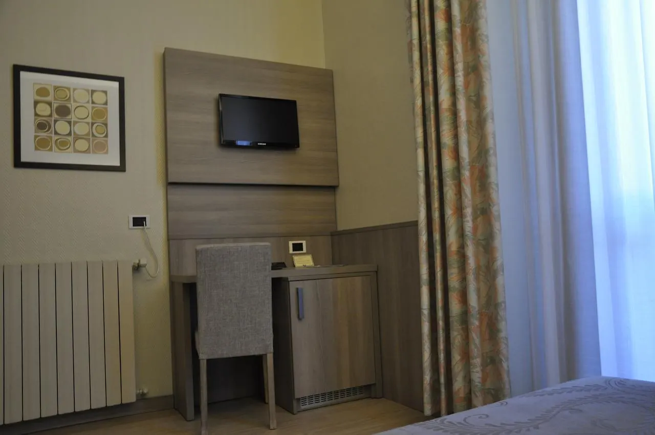 Hotel Est Piombino