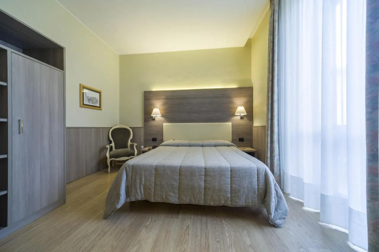 Hotel Est Piombino